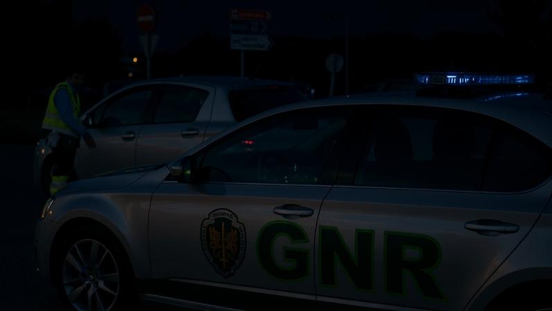 Homem em prisão preventiva por roubo violento a idoso em Paredes