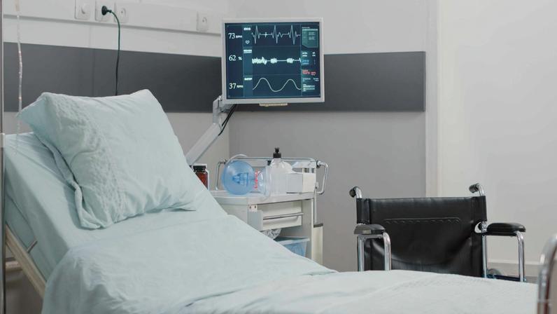 Governo assinou 90 contratos para criar 3.300 camas de cuidados continuados e paliativos