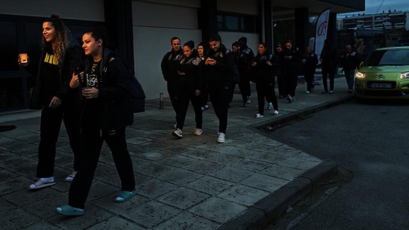 Madeira SAD a uma hora do início da partida