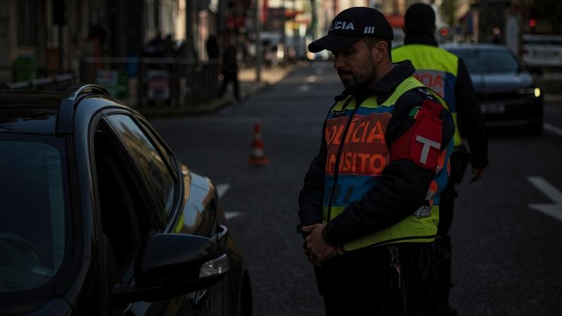PSP levanta 21 viaturas em operação de fiscalização rodoviária em Alverca