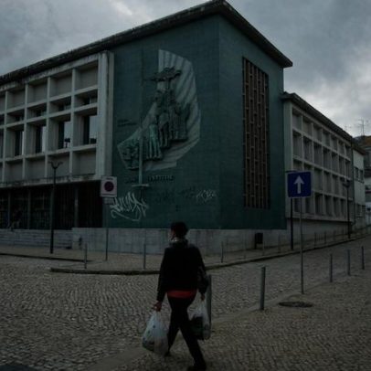 Tribunal liberta homem com histórico de detenções por tráfico de droga
