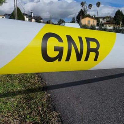 Colisão frontal em Ouca provoca uma vítima mortal e corta trânsito na A17