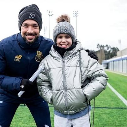 Farioli oferece dia especial à menina com cancro no FC Porto