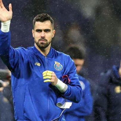 Porto com Diogo Costa e cinco alterações frente ao Rangers