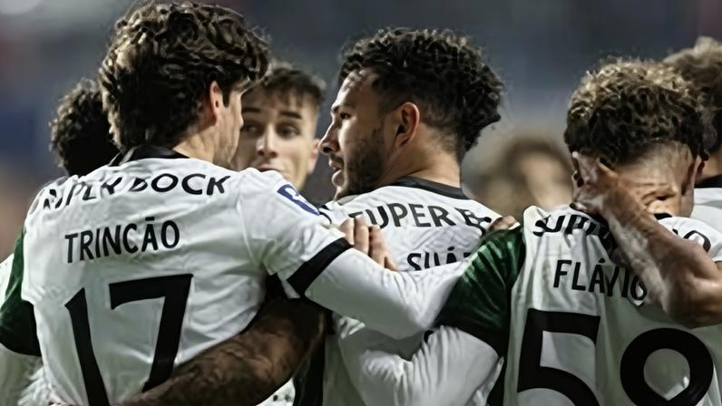 Imagem do Sporting-Vitória de Guimarães, que terminou com a passagem dos vitorianos à final da Taça da Liga - Foto: IMAGO