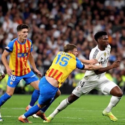 Tchouaméni regressa aos convocados do Real Madrid para visita ao Benfica