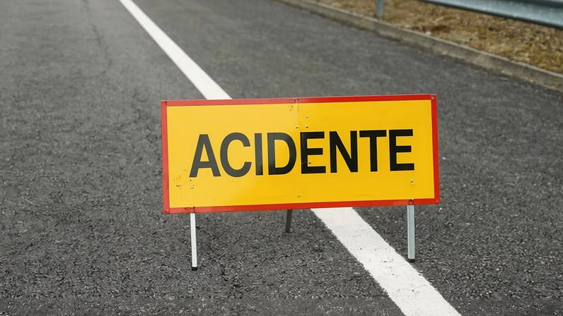 Despiste na Ponte do Cunhedo faz cair viatura ao Rio Vouga em Oliveira de Frades