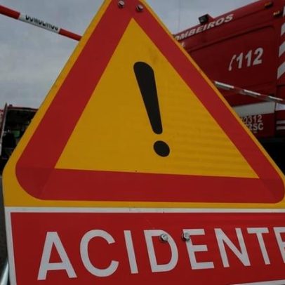 Colisão frontal em Ouca causa morte e impede trânsito na A17