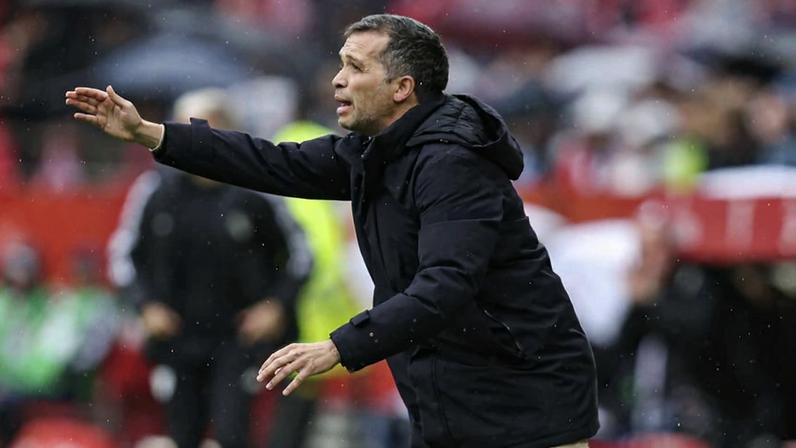 Luís Castro, treinador do Levante