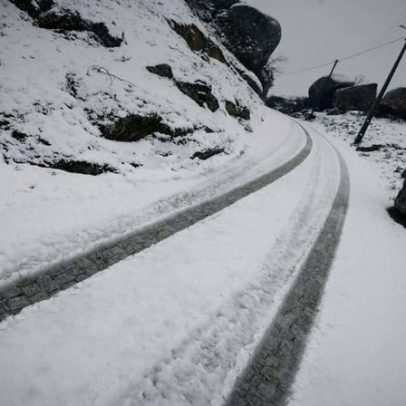 Municípios encerram escolas por avisos de mau tempo