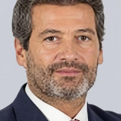 Dona do bar suíço foge com dinheiro da caixa após incêndio