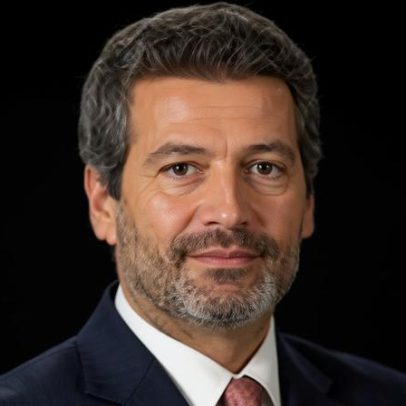 Seguro volta a liderar; Cotrim passa para segundo lugar