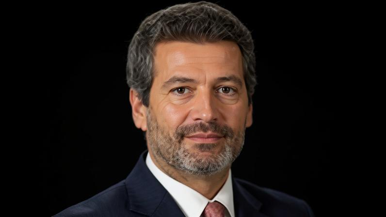 Seguro volta a liderar; Cotrim passa para segundo lugar