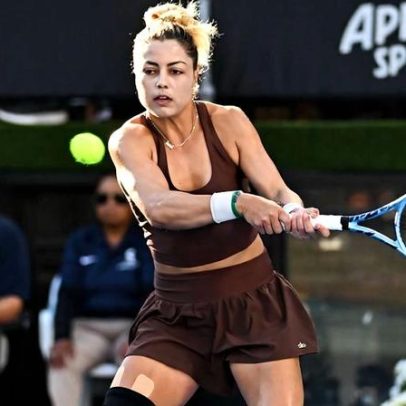 Renata Zarazua mostra queimaduras causadas pelo calor extremo na Austrália