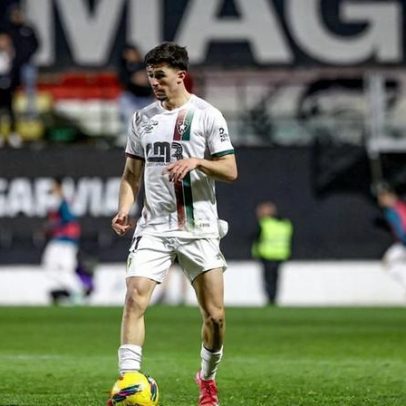 Lateral formado no Benfica deixa Reboleira e parte para carreira no estrangeiro
