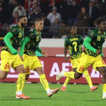 Mali elimina Tunísia nos penáltis após expulsão e golos no fim