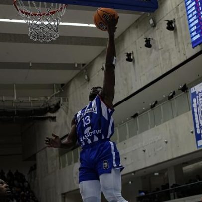 Dragão ultrapassa os 40 em passeio na Madeira para a Taça