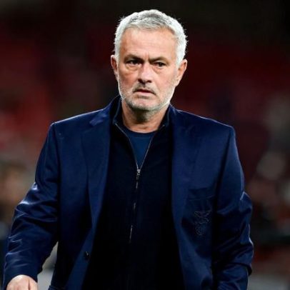 Siga em direto a conferência de Mourinho