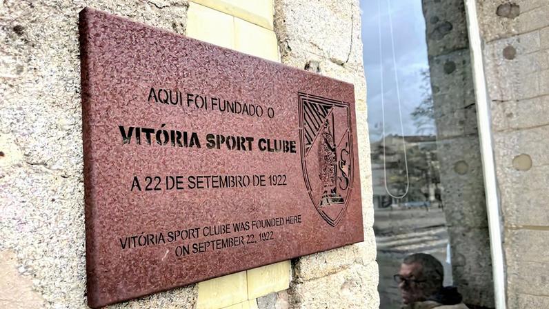 Guimarães acordou em êxtase, depois da conquista da Taça da Liga frente ao SC Braga - Foto: A BOLA