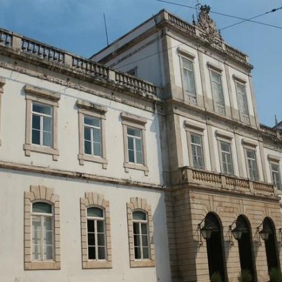 Biblioteca Carlos Fiolhais inaugura em Coimbra