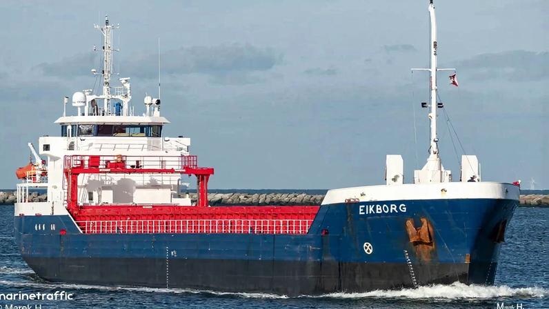 Cargueiro mantém-se à deriva na Figueira da Foz à espera de ser rebocado