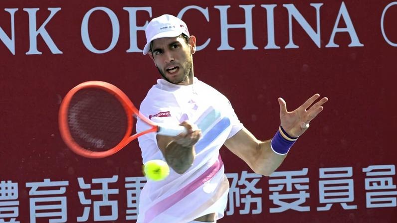 Nuno Borges segue em Hong Kong