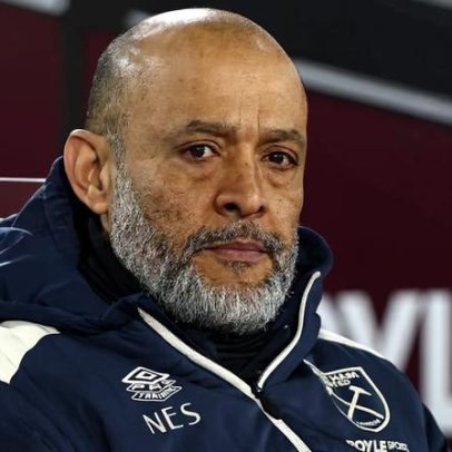 West Ham perde a paciência com NES; resta apenas uma oportunidade