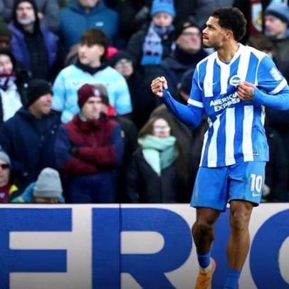 Brighton vence Burnley para regressar às vitórias
