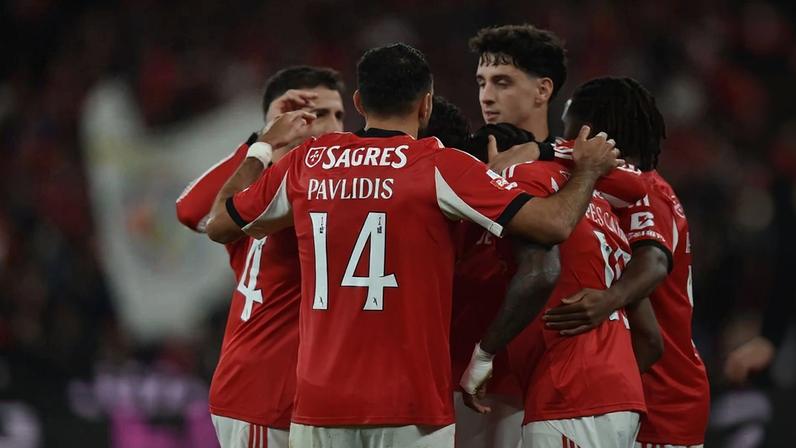 Benfica busca elevar-se e desafiar a história no clássico