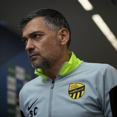 Sérgio Conceição vence após susto e mantém bom momento