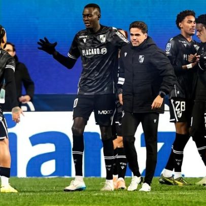 Guimarães explica a tendência do 'vira' na moda