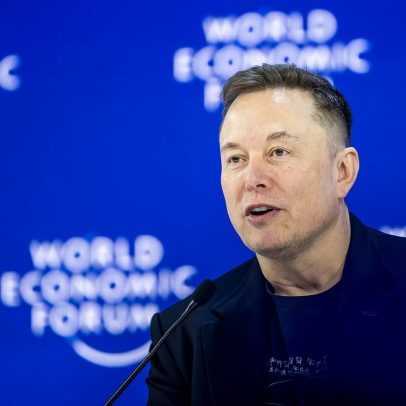 Elon Musk planeia fusão SpaceX e xAI para centros de dados espaciais