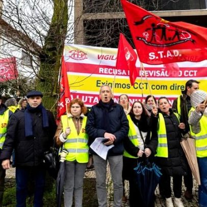 Vigilantes protestam no Porto por igualdade de direitos