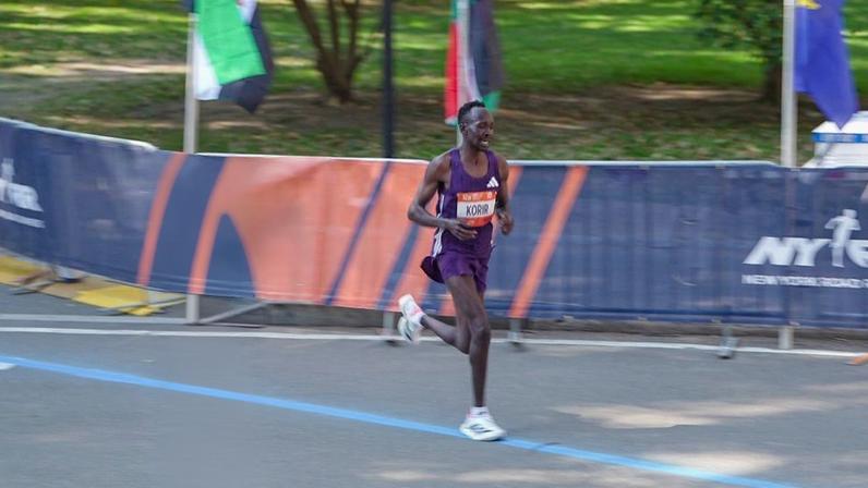 Queniano Albert Korir obteve resultados de relevo em 2025