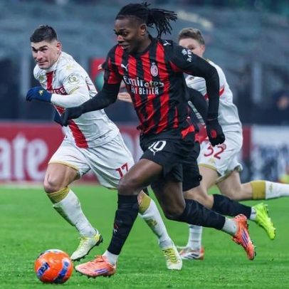 Leão garante ponto ao Milan no fim emocionante da Série A