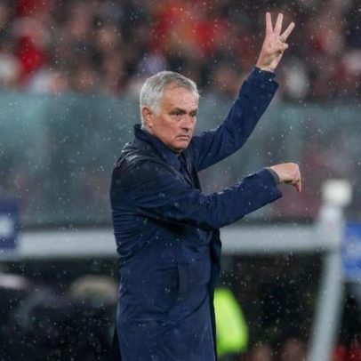 Mourinho diz que Schjelderup evoluiu desde a chegada