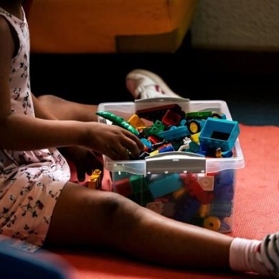 Colégios de ensino especial realizam protesto nesta segunda-feira