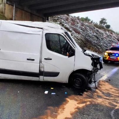 Despiste na A4 em Bragança deixa homem ferido devido a piso escorregadio
