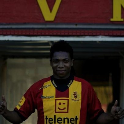 Ex-talento do Chelsea revela problema de saúde