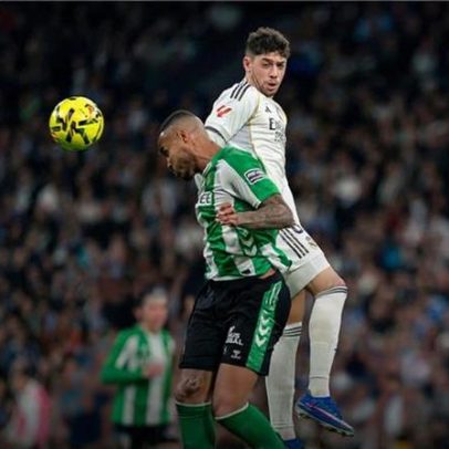 Pérola da formação faz hat-trick e dá vitória de 5-0 ao Real Madrid
