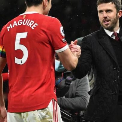 Gary Neville diz que a magia parece ter regressado ao Manchester United