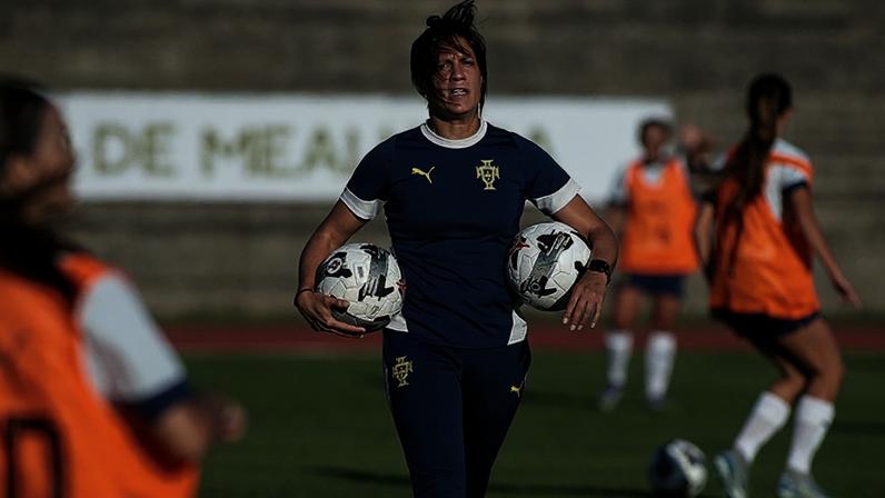 Futebol Feminino: Viseenses Francisca Martins e Inês Aguiar mantêm-se nos quadros técnicos da FPF