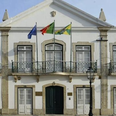 Homenagem a Adília Lopes na Galeria Municipal do Montijo