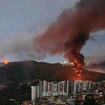 Acordo marcado por duas grandes explosões em sequência