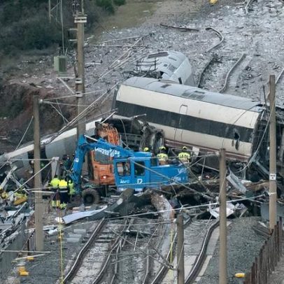 Descarrilamento ocorreu em troço não renovado desde 1989