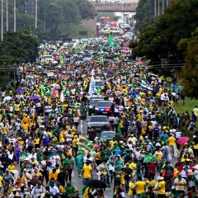 Relâmpago atinge apoiantes de Bolsonaro em Brasília; 47 hospitalizados