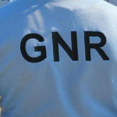 GNR de Nisa detém agressor de 39 anos; pulseira eletrónica garante segurança