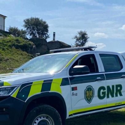 Homem de 50 anos morre após carro embater em muro em Esposende