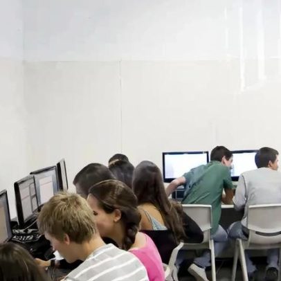 Manifesto pede proibição da inteligência artificial nas universidades