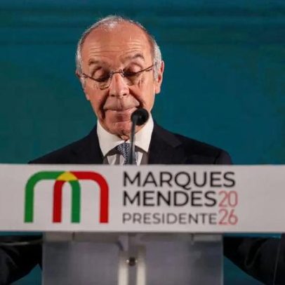 Mendes iliba o Governo e sela derrota com abraço do primeiro-ministro